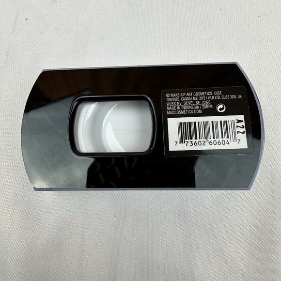 NIB - MAC - Lashes - Picture 2 of 2